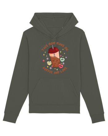 pentru mamele iubitoare de cafea - This mom runs on coffee and love Khaki
