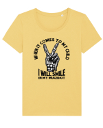 Moda rebelă pt mame moderne - I will smile in my mugshot Tricou mânecă scurtă guler larg fitted Damă Expresser
