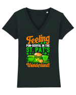 Feeling pun-derful in the St. Pat's wonderland! Tricou mânecă scurtă guler V Damă Evoker