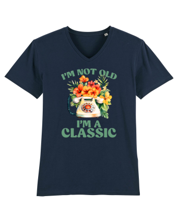in stilul pop al anilor 80 - I am not old, I am a classic French Navy