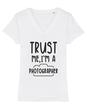 Crede-mă, sunt Fotograf White
