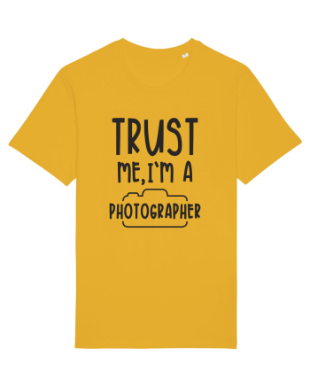 Crede-mă, sunt Fotograf Spectra Yellow