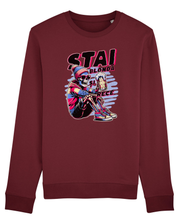 Stai blonda si rece. Un skeleton romanesc Burgundy