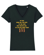 MY MICI BRING ALL THE BOYS TO THE YARD / MICII MEI ADUNA TOTI BAIETII  Tricou mânecă scurtă guler V Damă Evoker