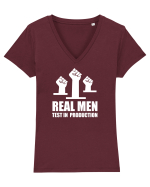 pentru programatori - Real men test in production Tricou mânecă scurtă guler V Damă Evoker