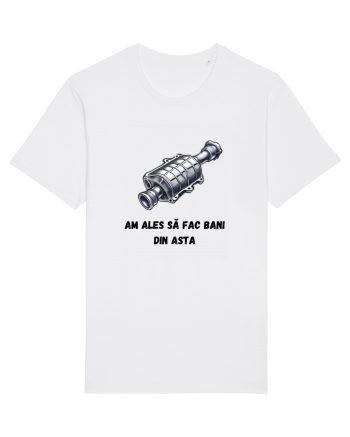  „Am ales să fac bani din asta” White