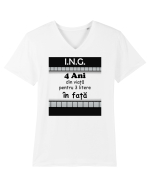 Inginer 4 ani din viață pentru 3 litere în față Tricou mânecă scurtă guler V Bărbat Presenter
