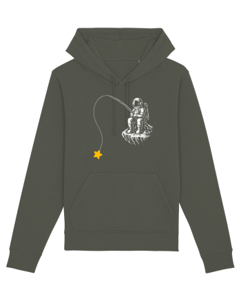 Astronaut Fishing For A Star – Pescuind Printre Stele Khaki