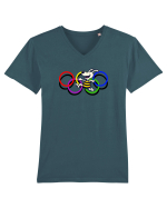 Playful Dog and Colorful Rings – Fun Cartoon Design Tricou mânecă scurtă guler V Bărbat Presenter