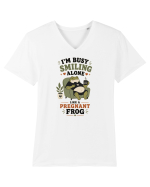 Funny Introvert Frog Design for Solitude Lovers and Quiet Personalities Tricou mânecă scurtă guler V Bărbat Presenter