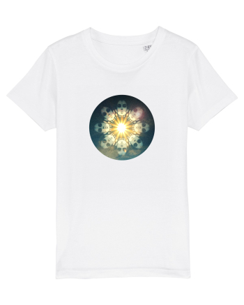 8 Suns White