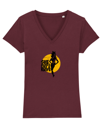 She moves like a knife Burgundy