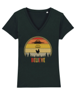 Retro Sunset Chicken Abduction Tricou mânecă scurtă guler V Damă Evoker